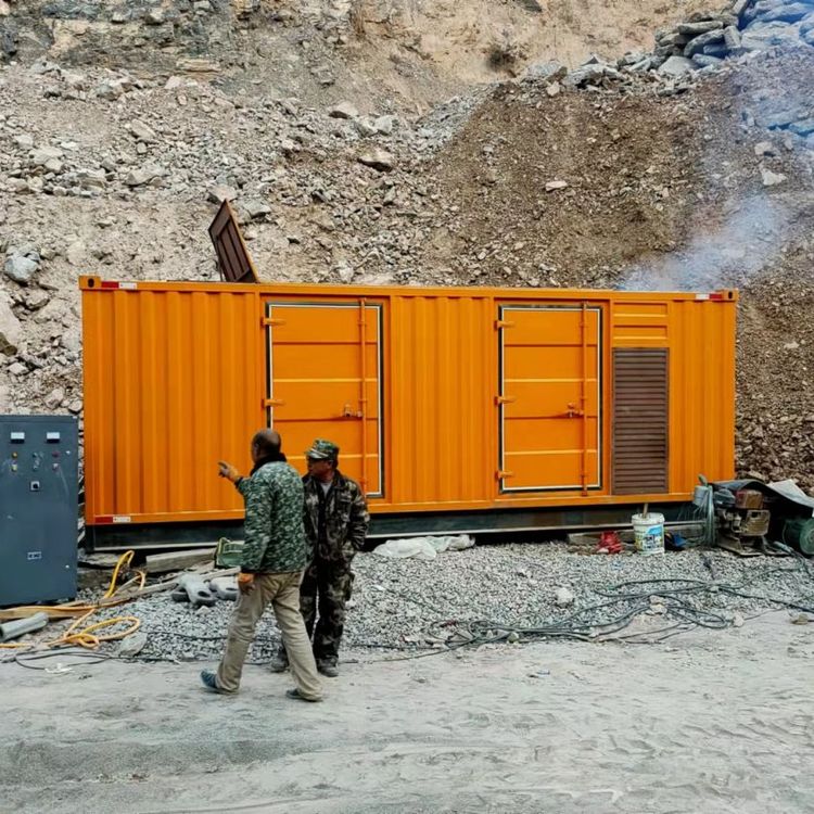 修武如何选择适合自己的 800KW 柴油发电机组?