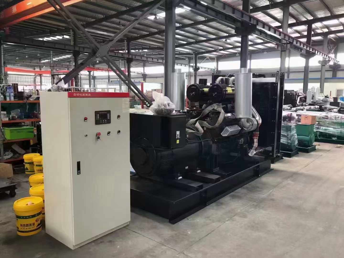 修武柴油发电机运行时的噪音和振动水平如何？