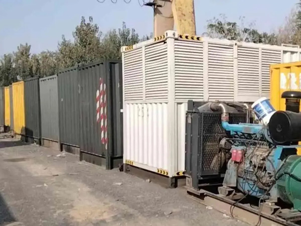 修武200KW柴油发电机机组每小时油耗是多少?
